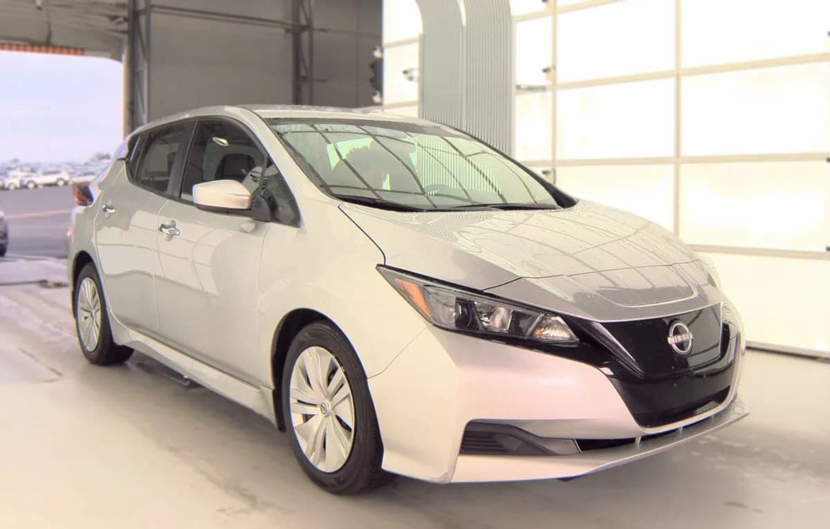2023 NISSAN LEAF S 4