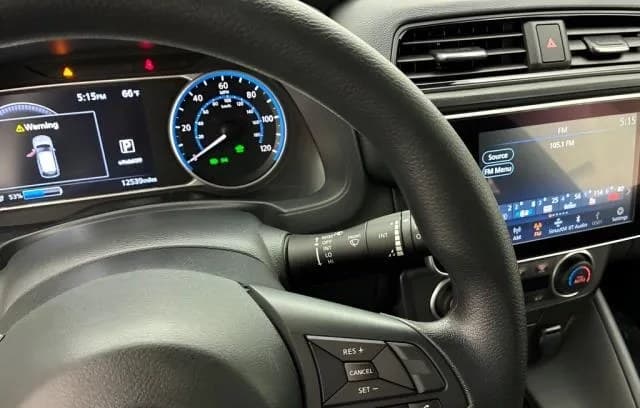 2025 NISSAN LEAF S 7