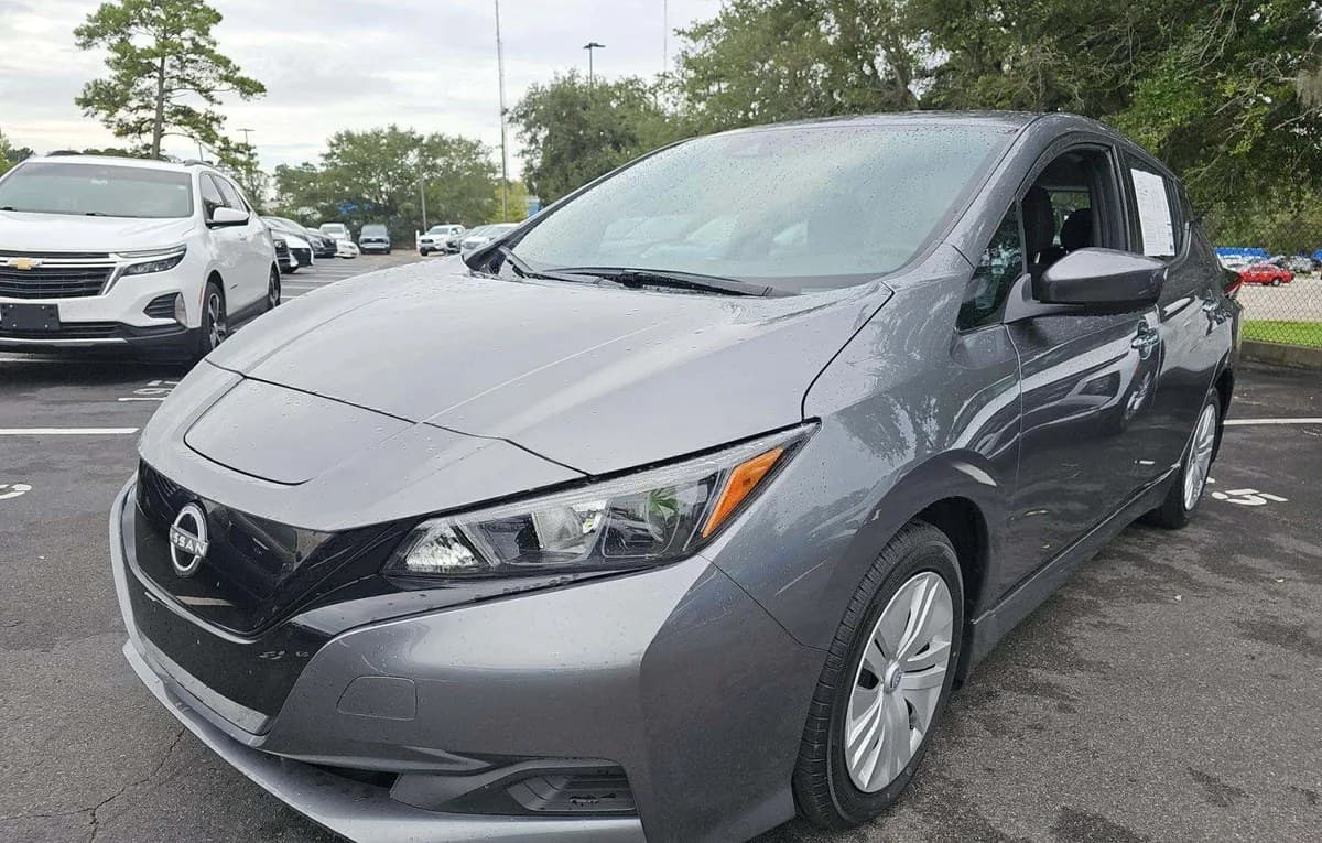 2025 NISSAN LEAF S 2