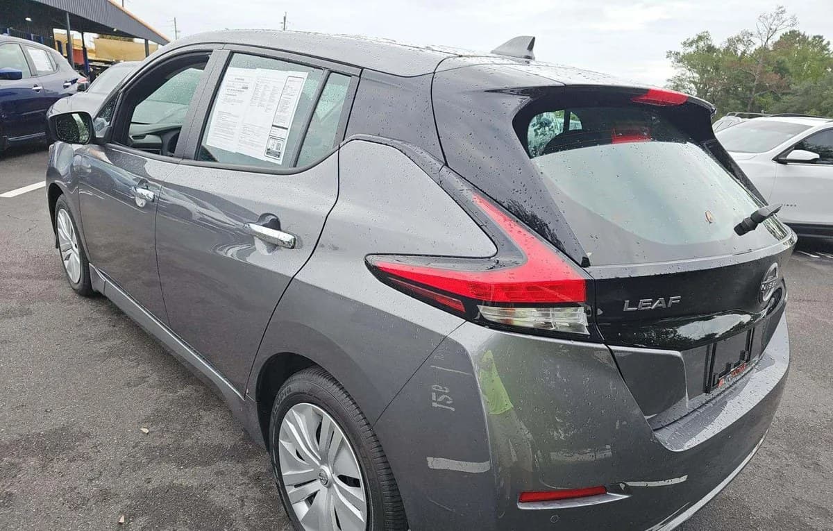 2025 NISSAN LEAF S 3