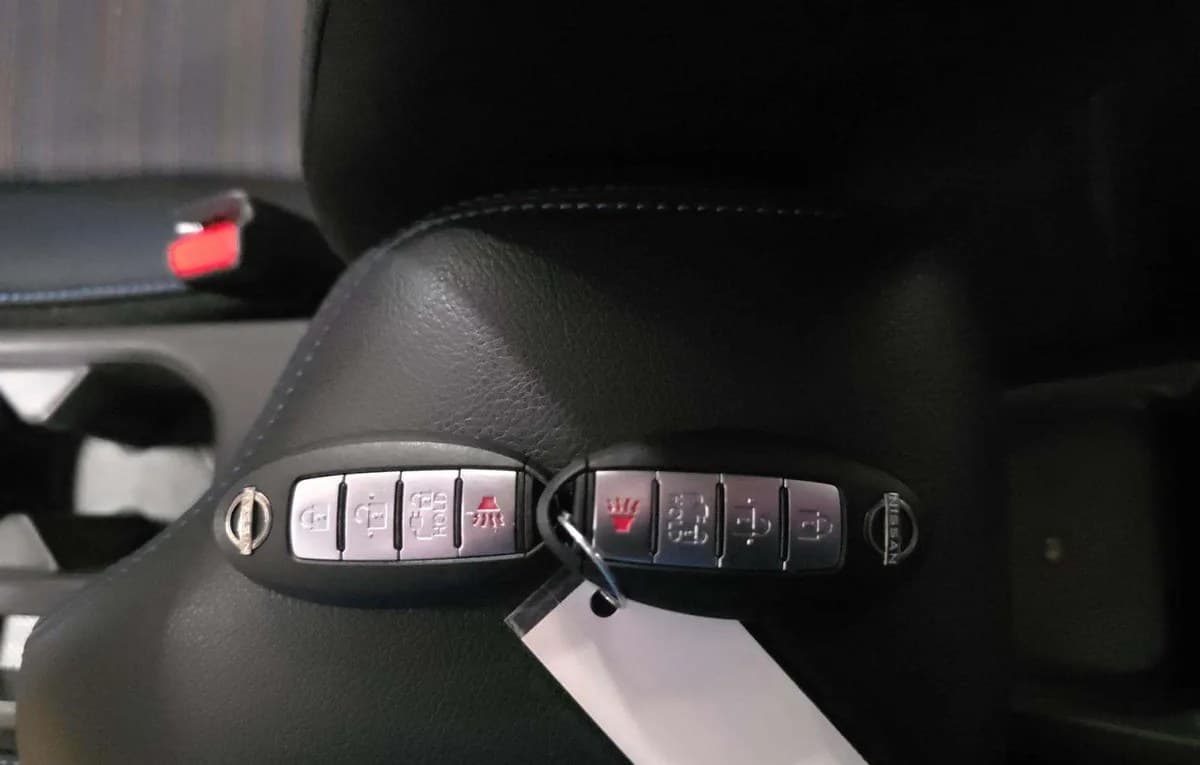 2025 NISSAN LEAF S 5