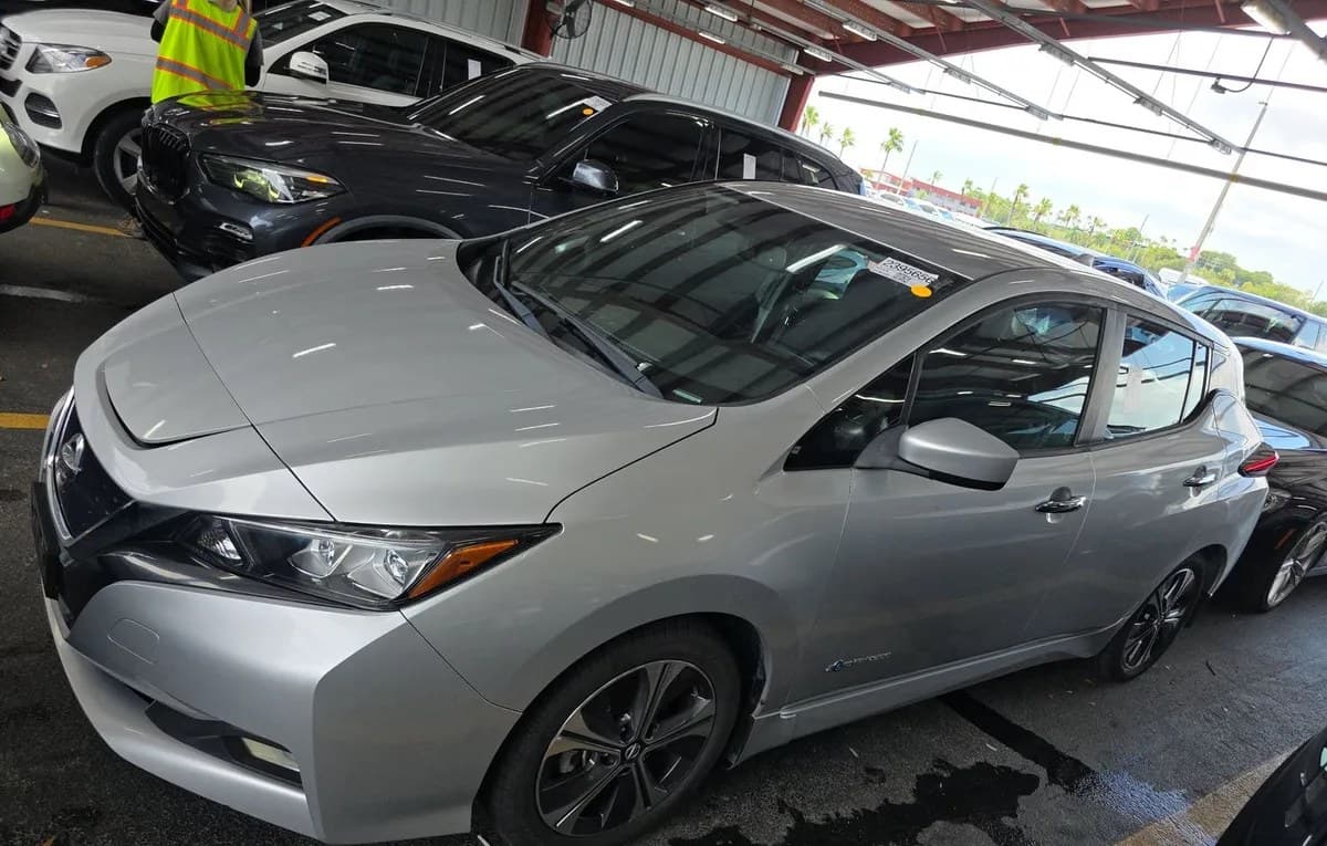 2018 NISSAN LEAF SV 2
