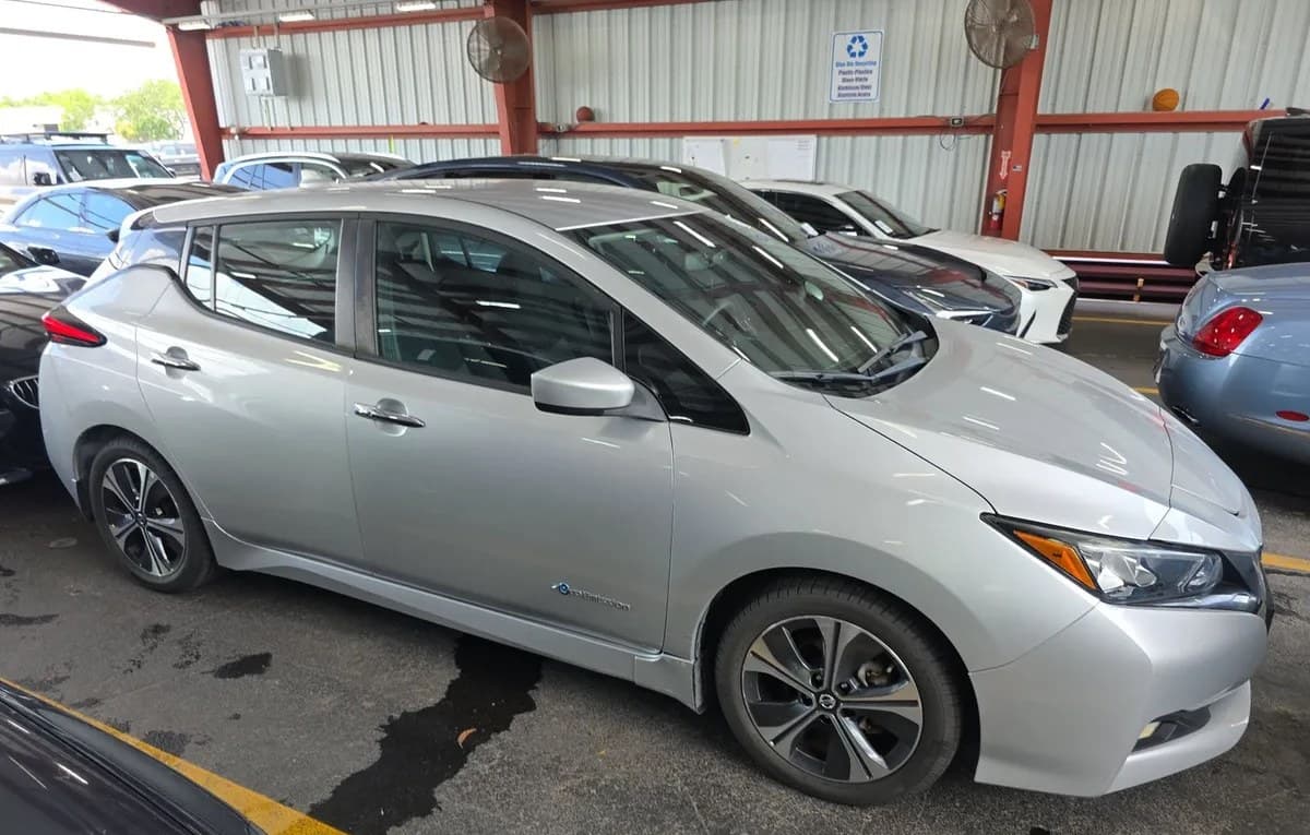 2018 NISSAN LEAF SV 4