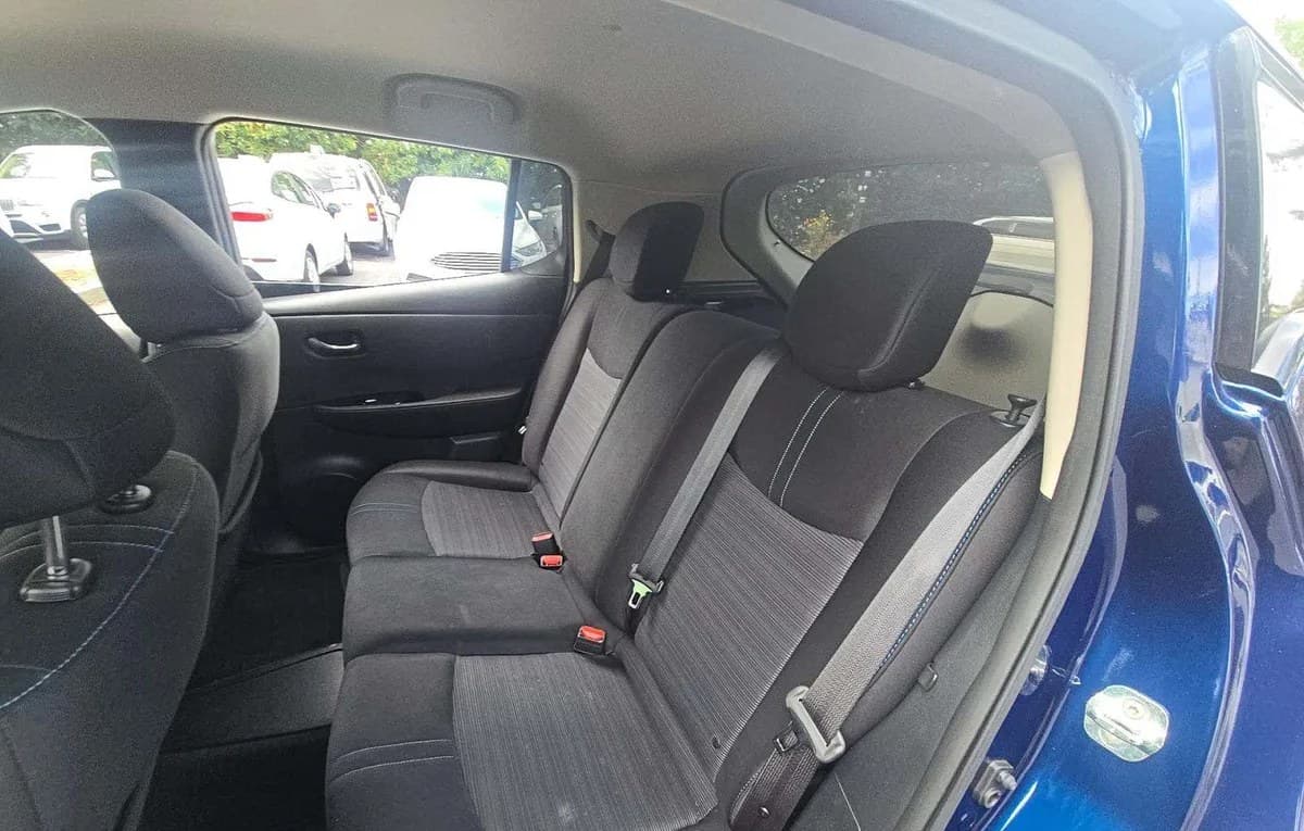 2018 NISSAN LEAF SV 6