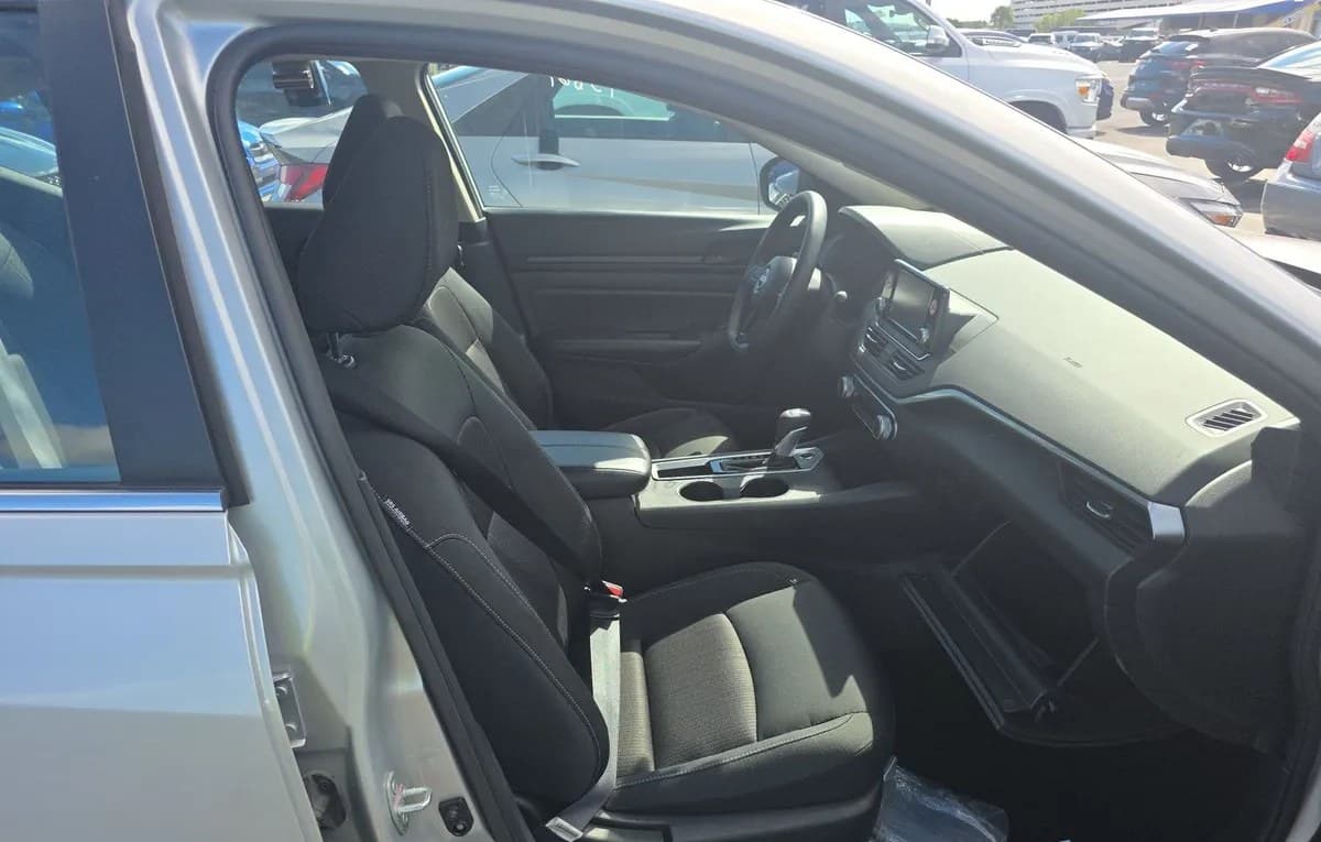 2024 NISSAN ALTIMA 2.5 S 4