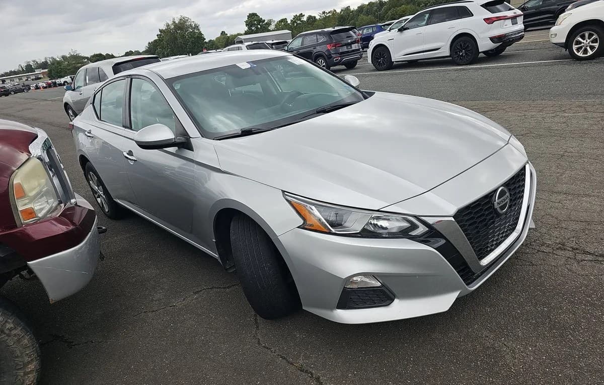 2019 NISSAN ALTIMA S 4