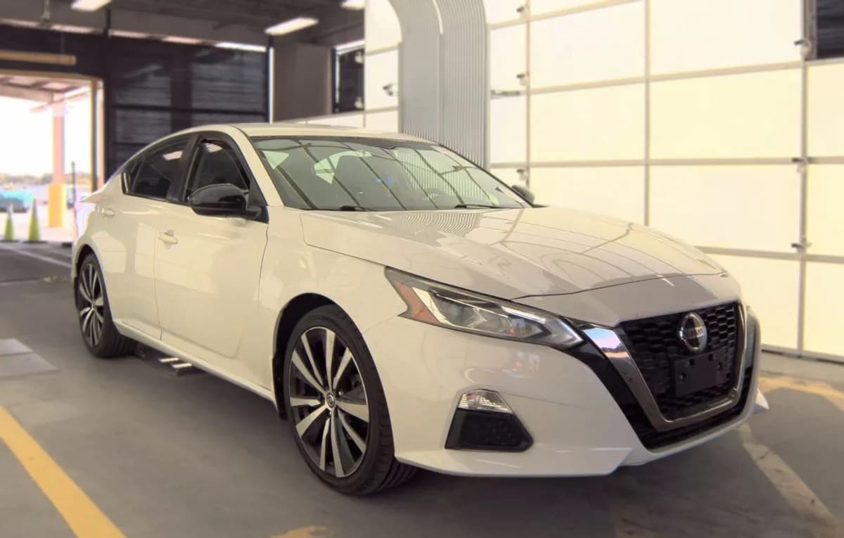 2022 NISSAN ALTIMA 2.5 SR 4