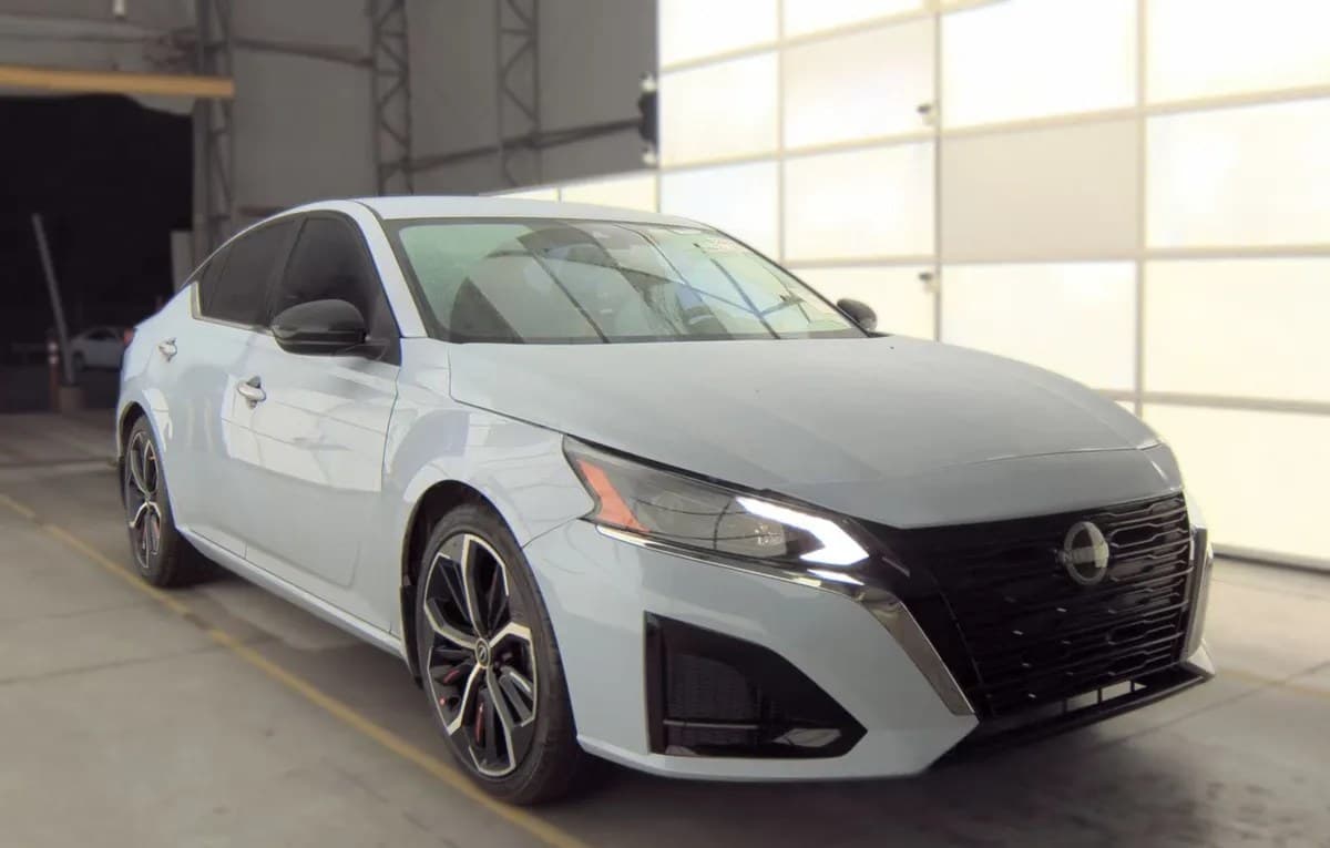 2024 NISSAN ALTIMA SR 4