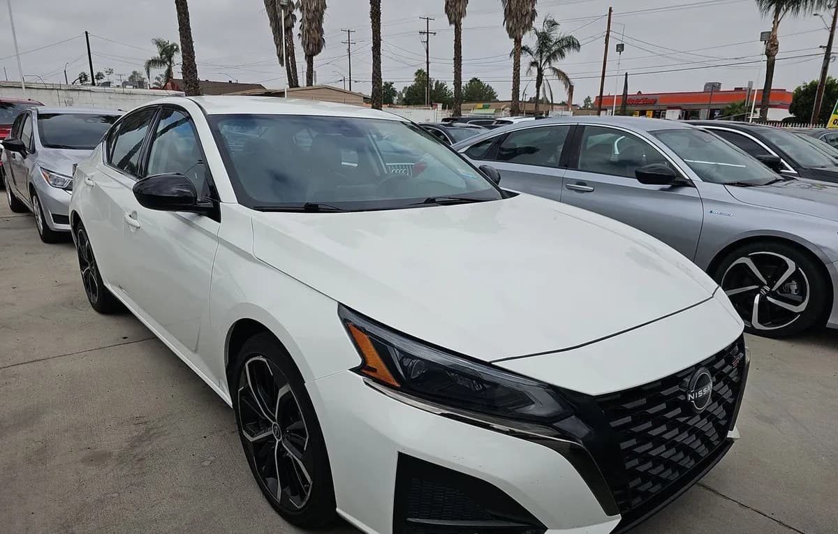 2024 NISSAN ALTIMA 2.5 SR 4