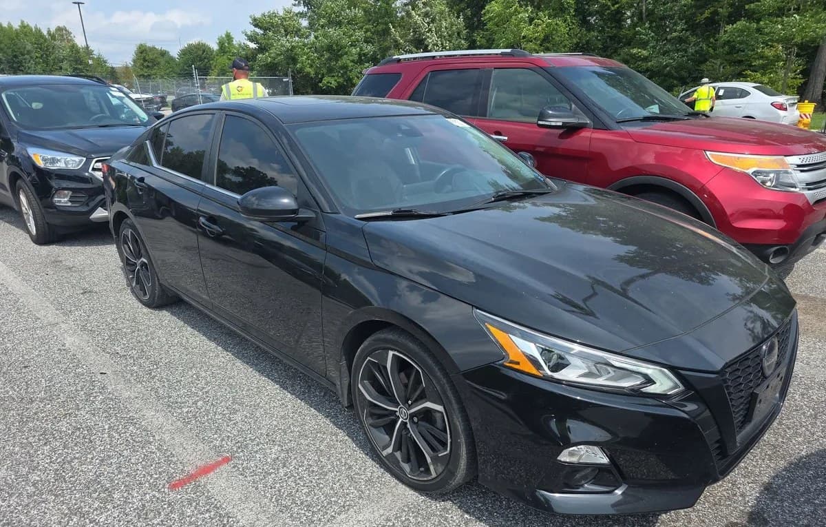 2022 NISSAN ALTIMA SR 4