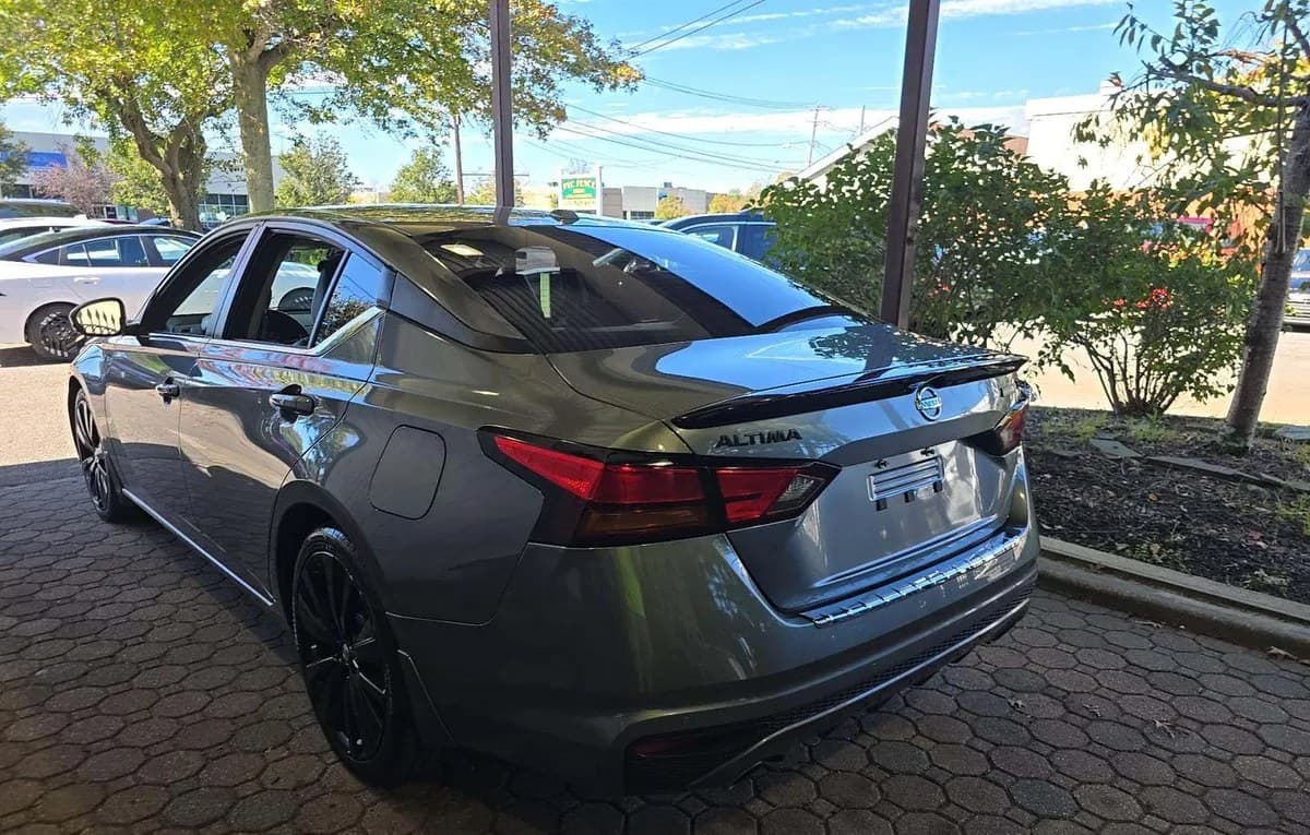 2022 NISSAN ALTIMA SR 3