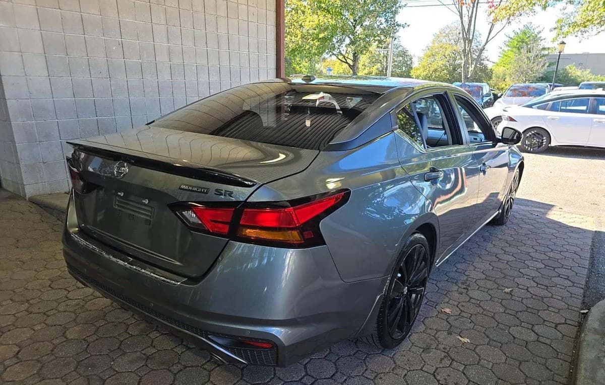 2022 NISSAN ALTIMA SR 4