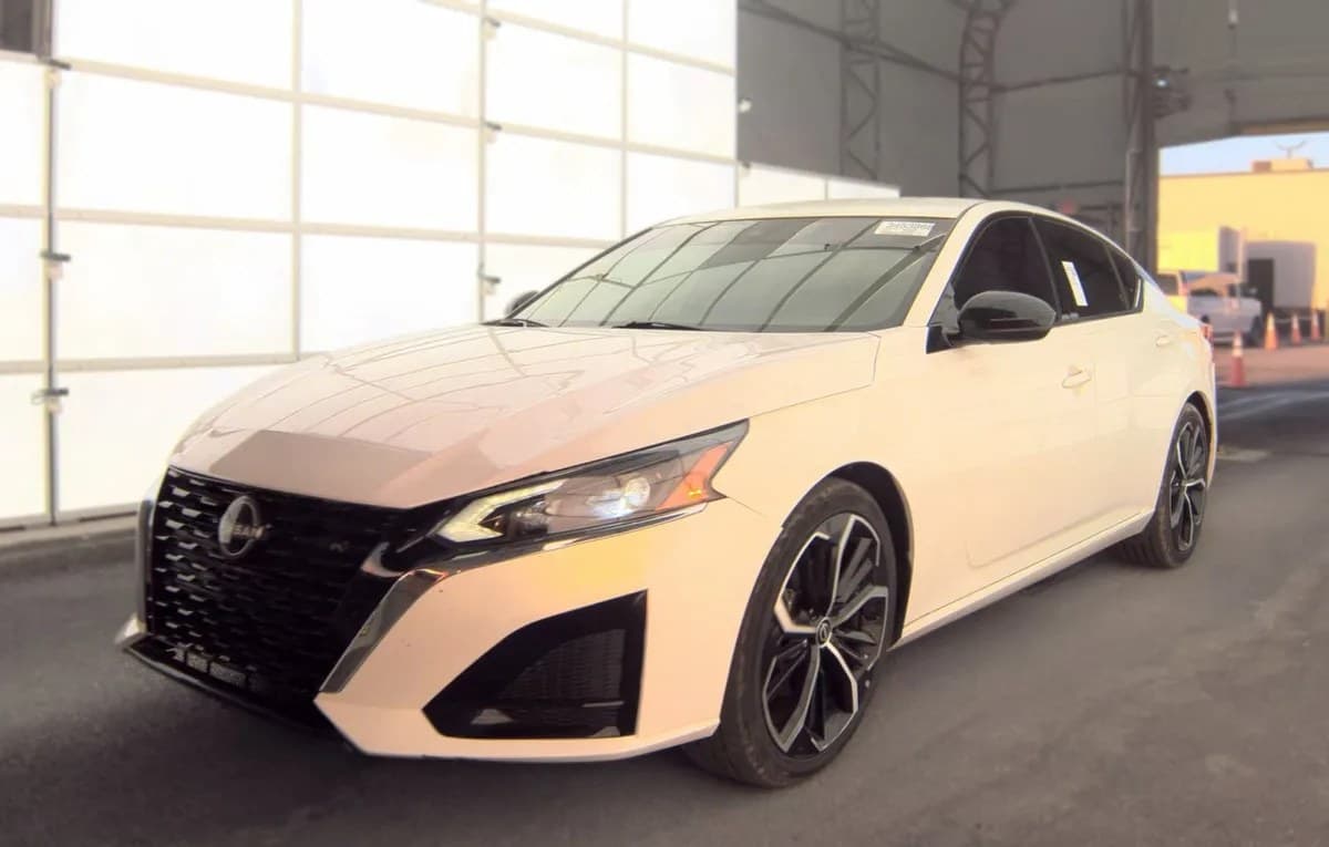 2023 NISSAN ALTIMA 2.5 SR 2