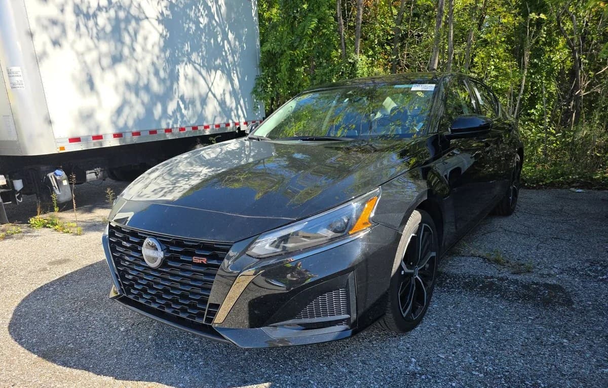 2025 NISSAN ALTIMA SR 2