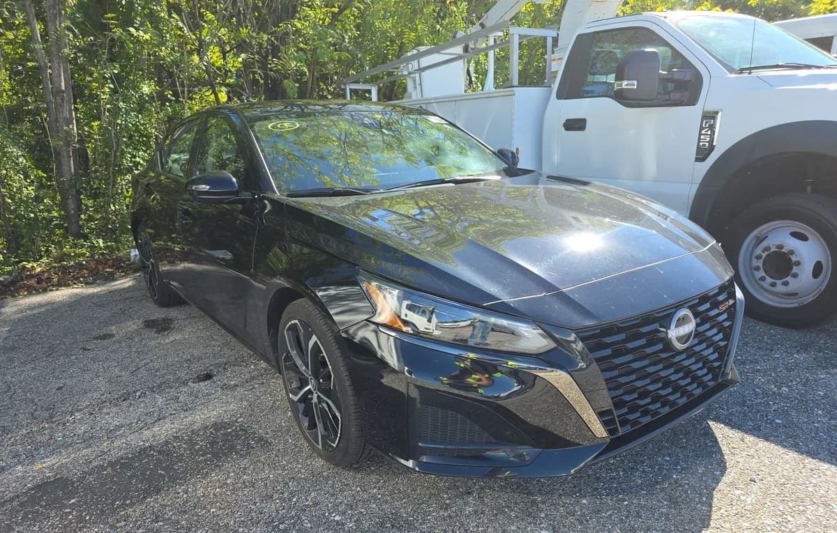 2025 NISSAN ALTIMA SR 4