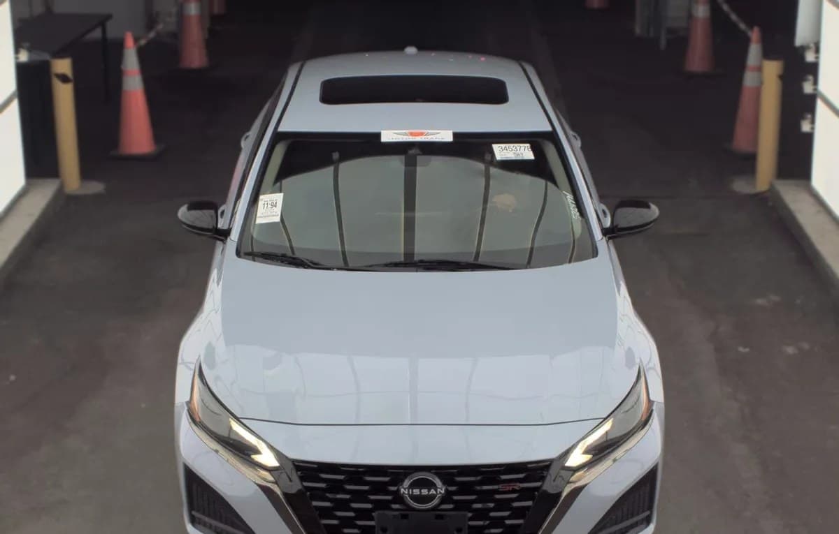 2023 NISSAN ALTIMA SR 3