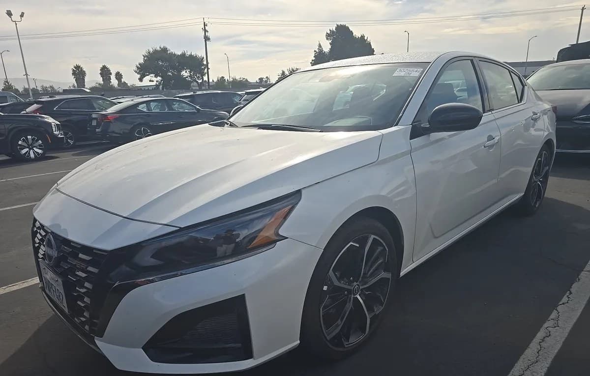 2025 NISSAN ALTIMA 2.5 SR 2