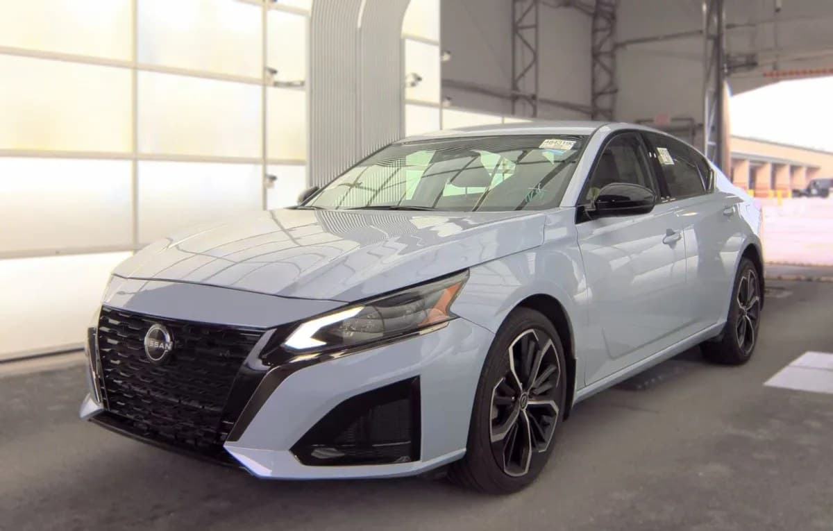 2023 NISSAN ALTIMA 2.5 SR 2