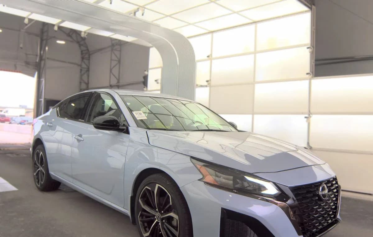 2023 NISSAN ALTIMA 2.5 SR 4