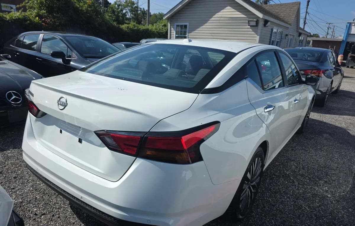 2025 NISSAN ALTIMA 2.5 SV 4