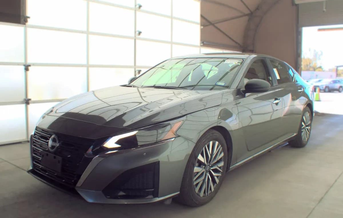 2025 NISSAN ALTIMA 2.5 SV 2