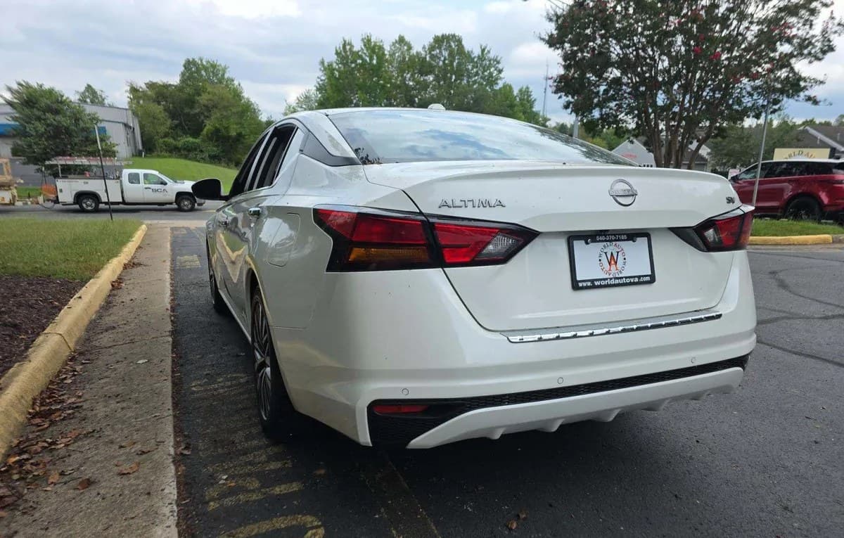 2023 NISSAN ALTIMA 2.5 SV 3