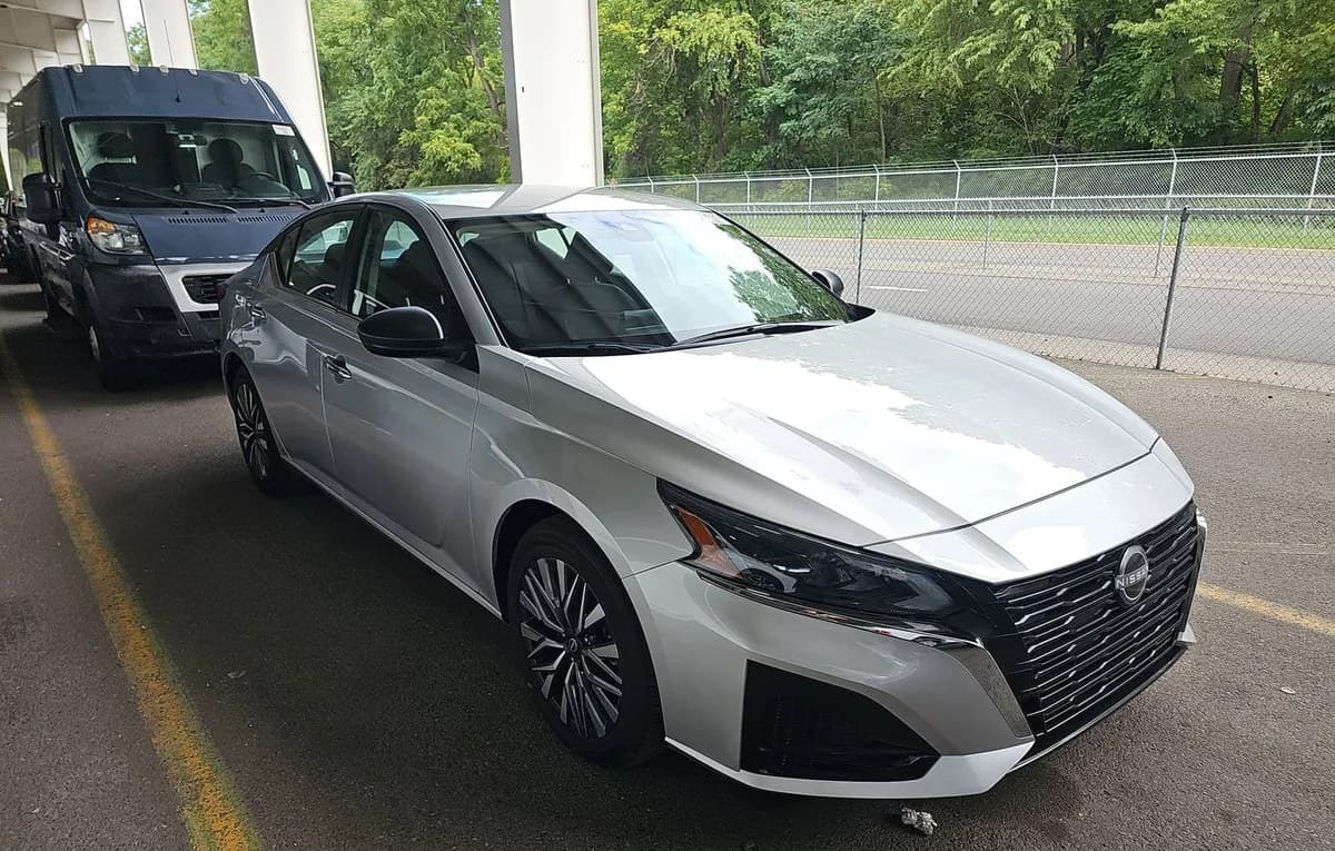2025 NISSAN ALTIMA 2.5 SV 4