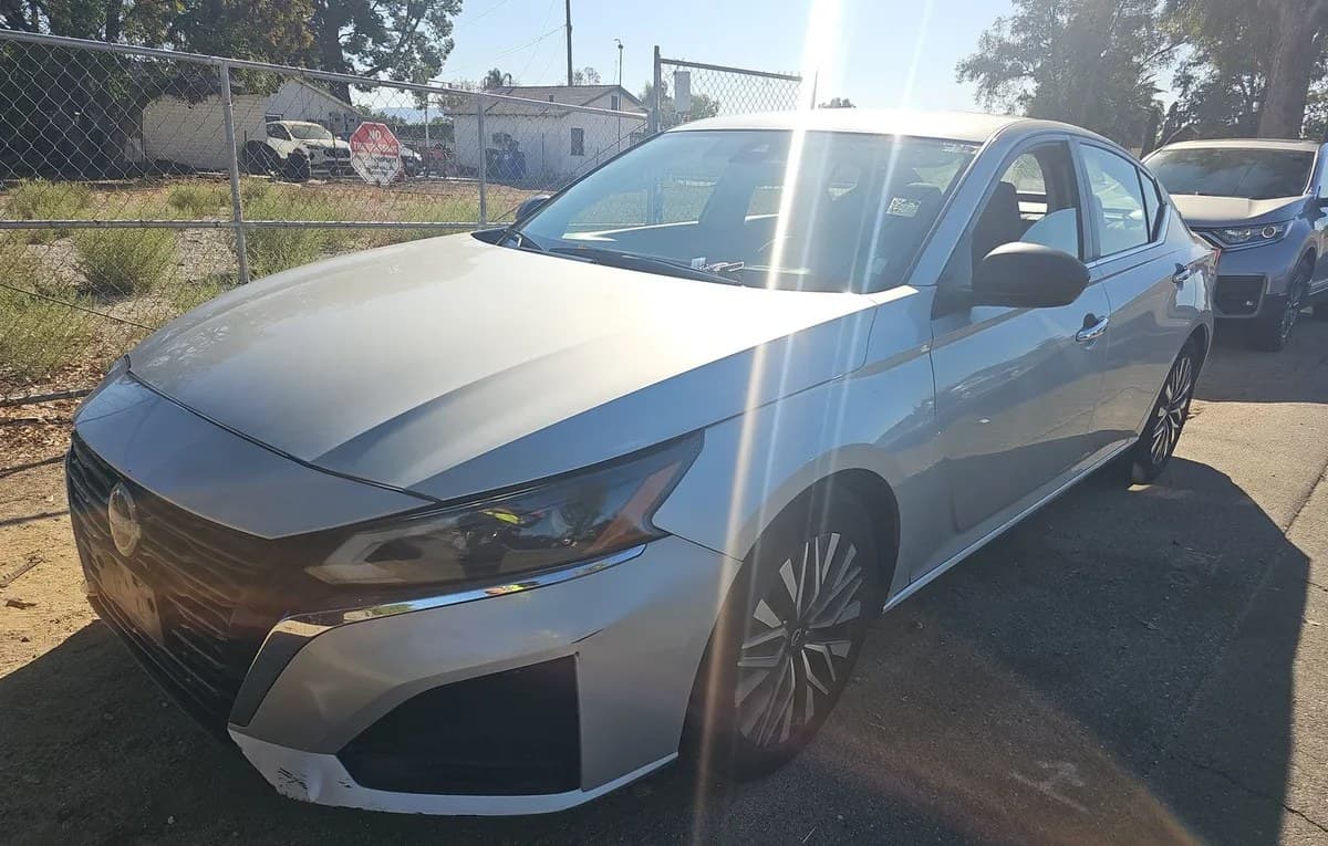 2024 NISSAN ALTIMA 2.5 SV 2