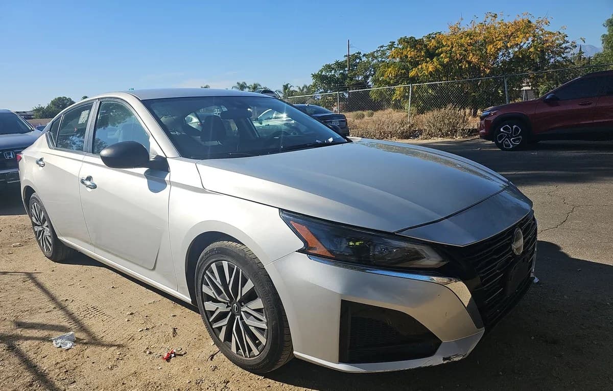 2024 NISSAN ALTIMA 2.5 SV 4