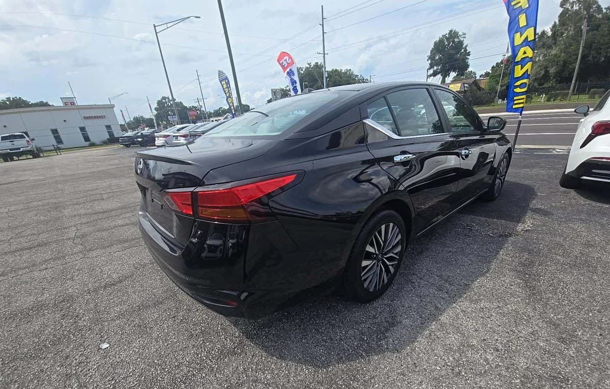 2025 NISSAN ALTIMA 2.5 SV 4