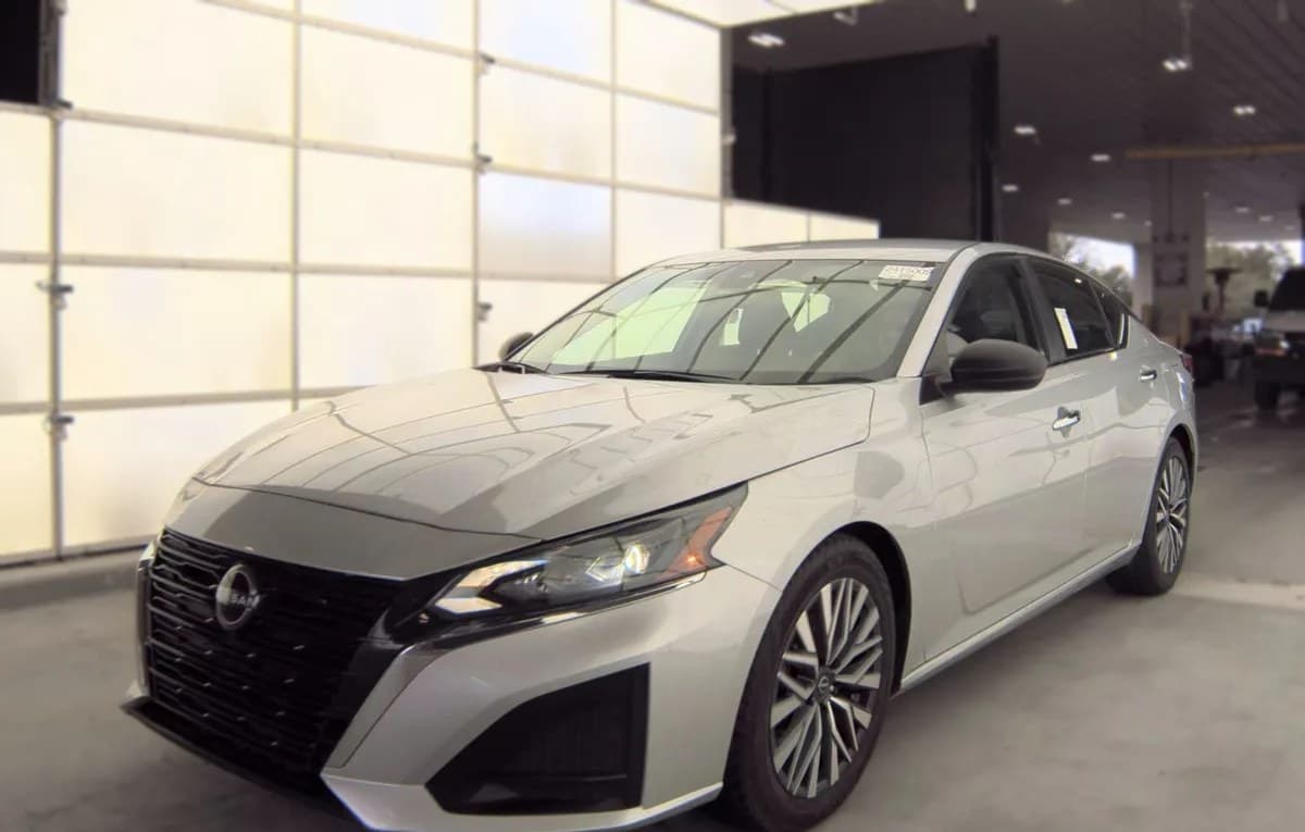 2024 NISSAN ALTIMA SV 2