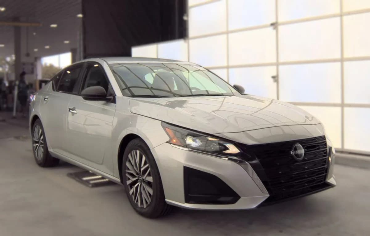2024 NISSAN ALTIMA SV 4