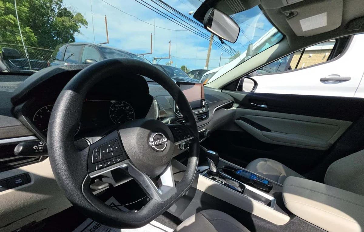 2025 NISSAN ALTIMA 2.5 SV 7