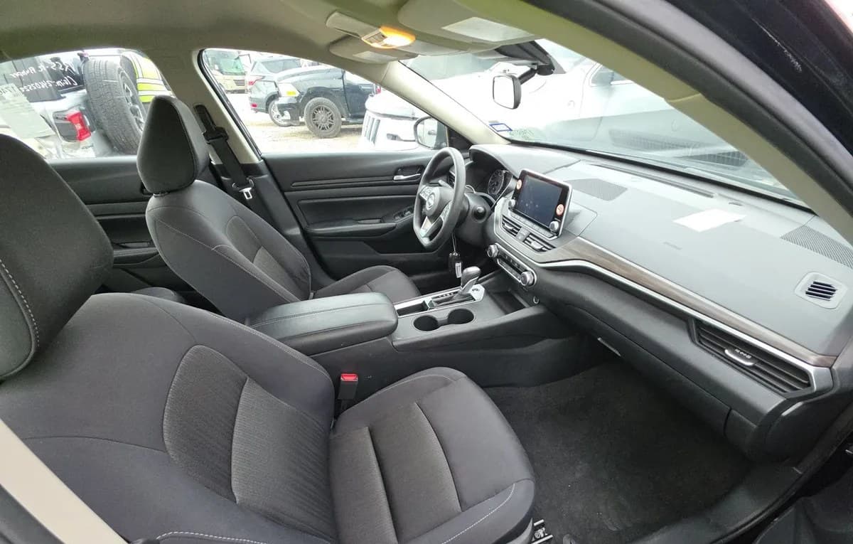 2025 NISSAN ALTIMA 2.5 SV 5