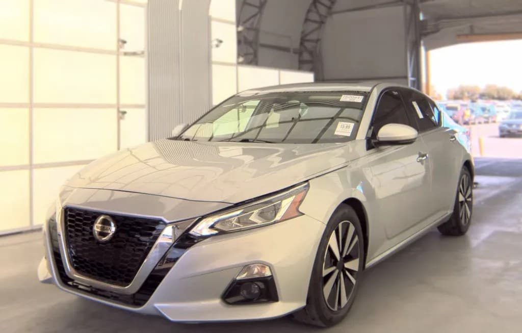 2019 NISSAN ALTIMA SV 1