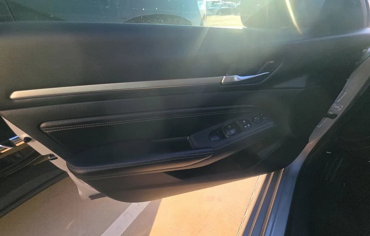 2019 NISSAN ALTIMA SV 6