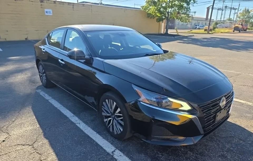 2023 NISSAN ALTIMA SV 4