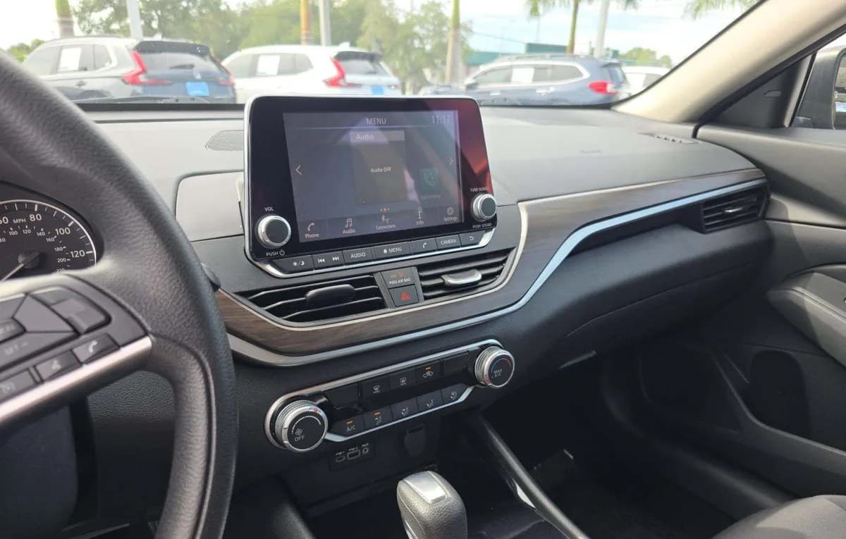 2024 NISSAN ALTIMA 2.5 SV 7