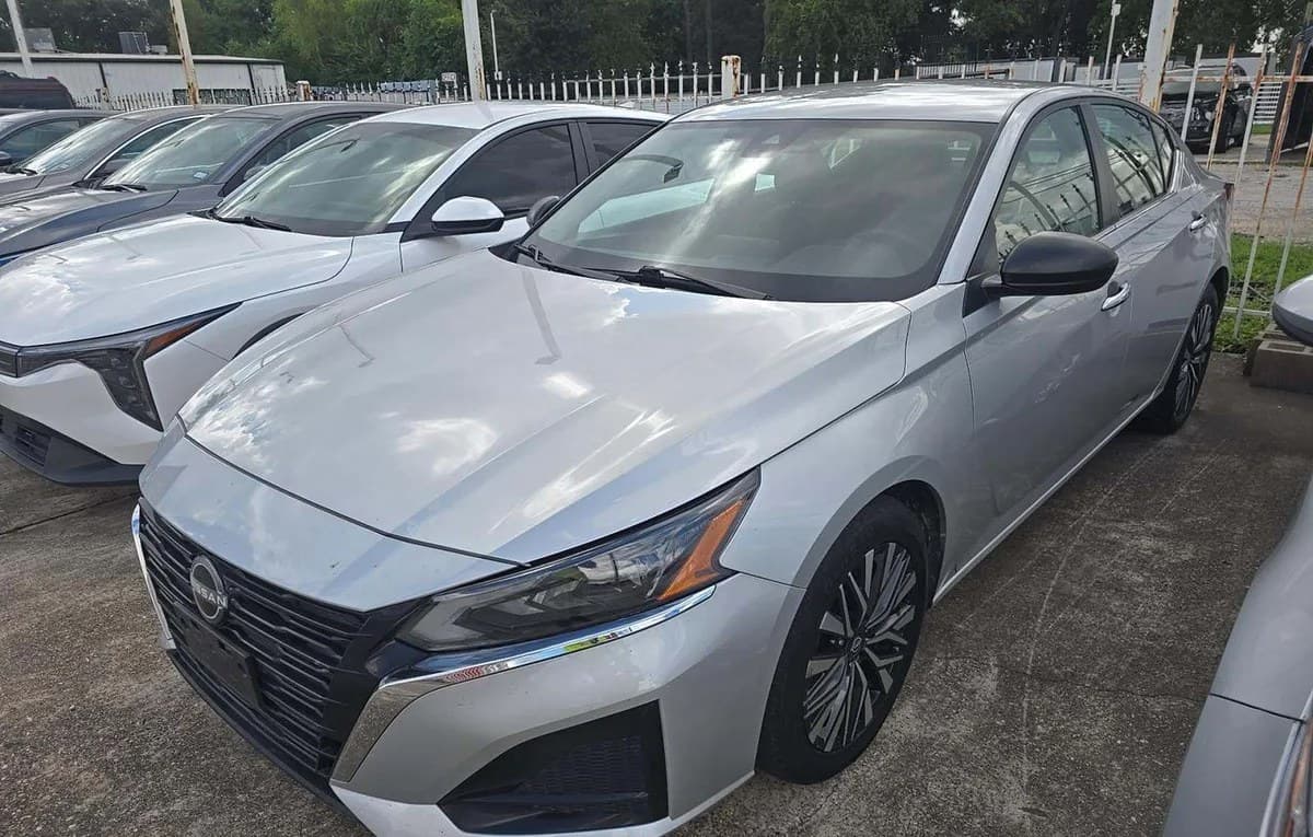 2024 NISSAN ALTIMA 2.5 SV 2