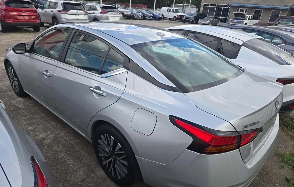 2024 NISSAN ALTIMA 2.5 SV 3