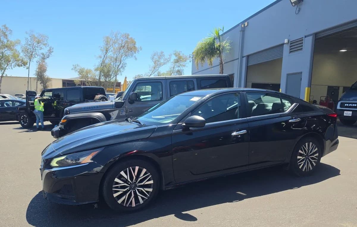 2024 NISSAN ALTIMA 2.5 SV 2