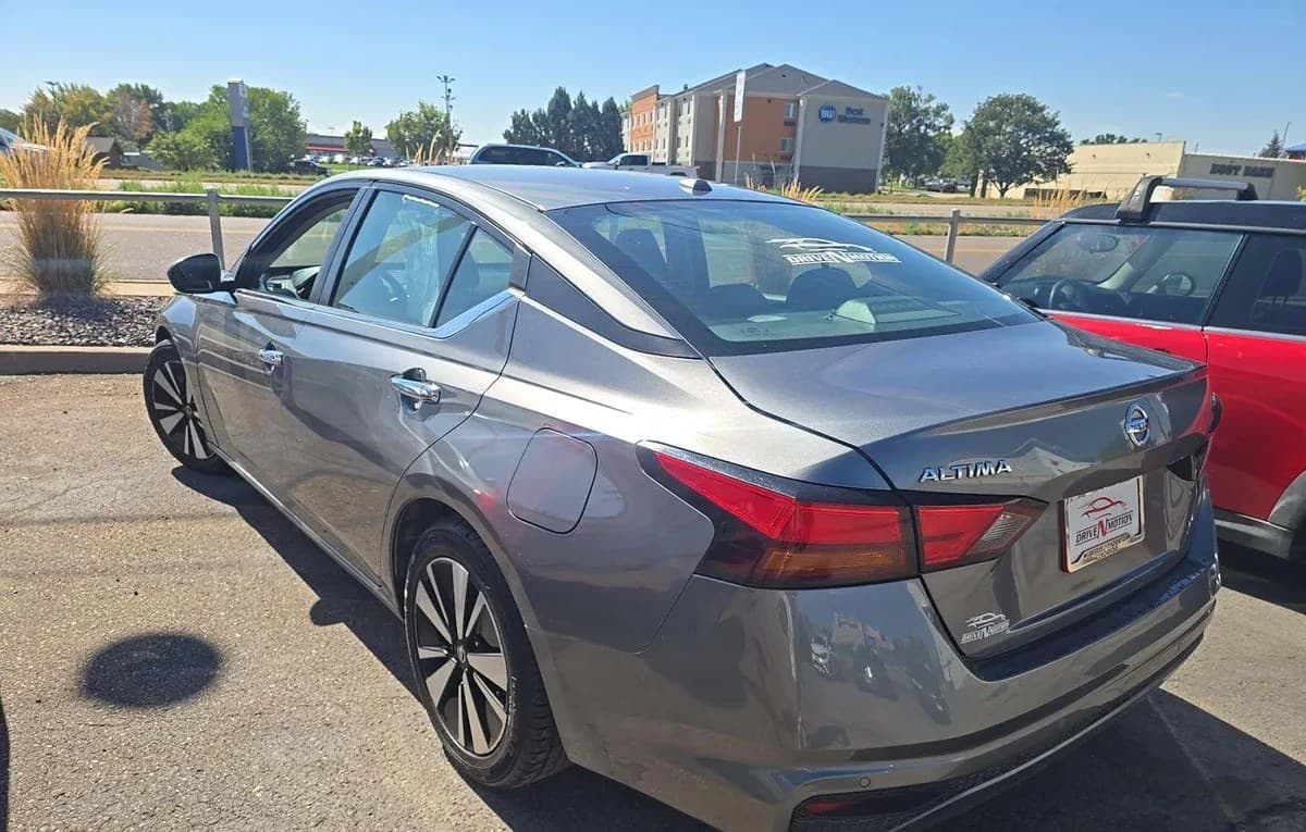2021 NISSAN ALTIMA 2.5 SV 3