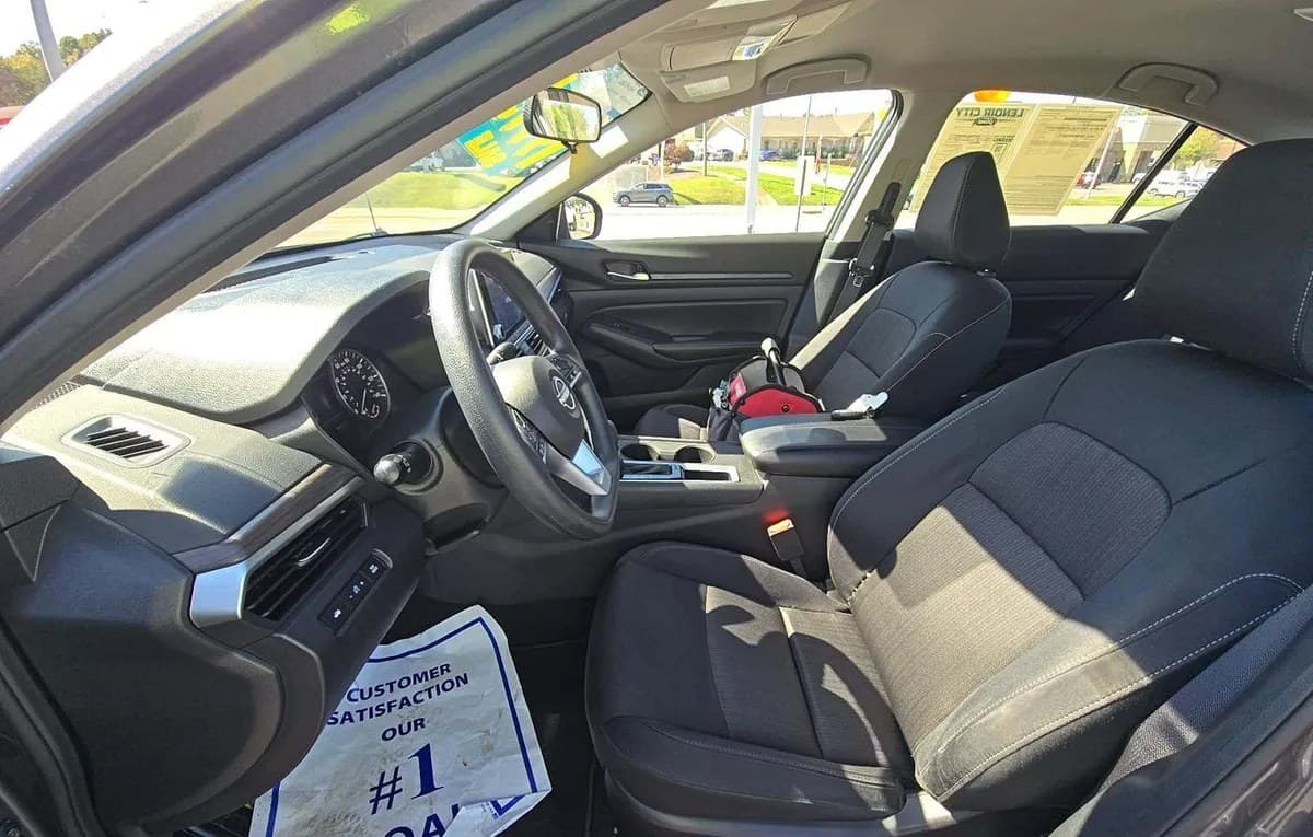 2025 NISSAN ALTIMA SV 4
