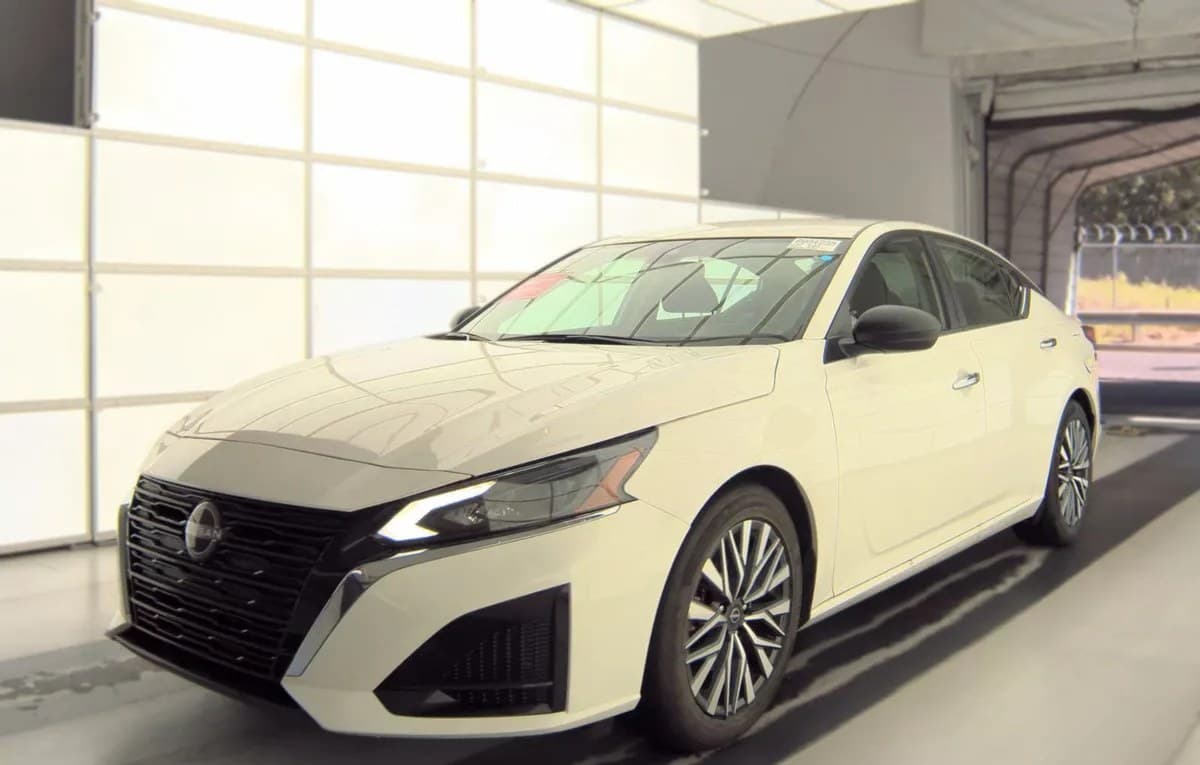 2025 NISSAN ALTIMA SV 2