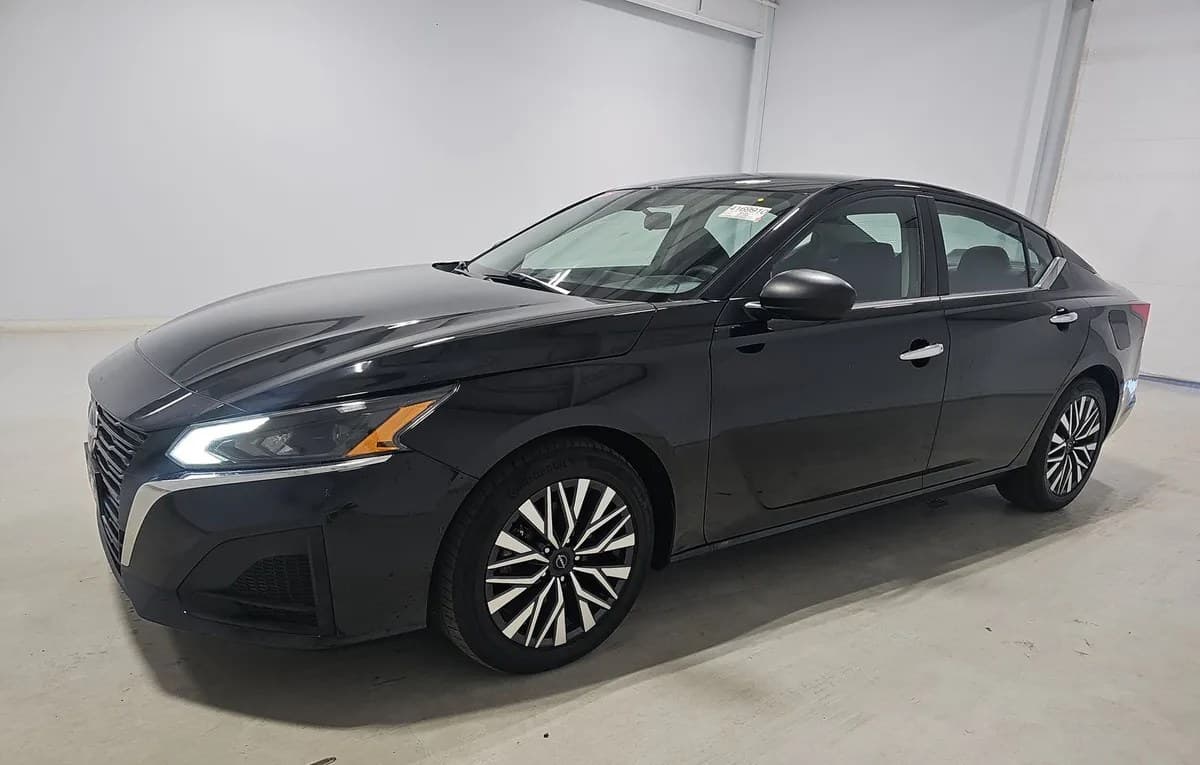 2024 NISSAN ALTIMA SV 2
