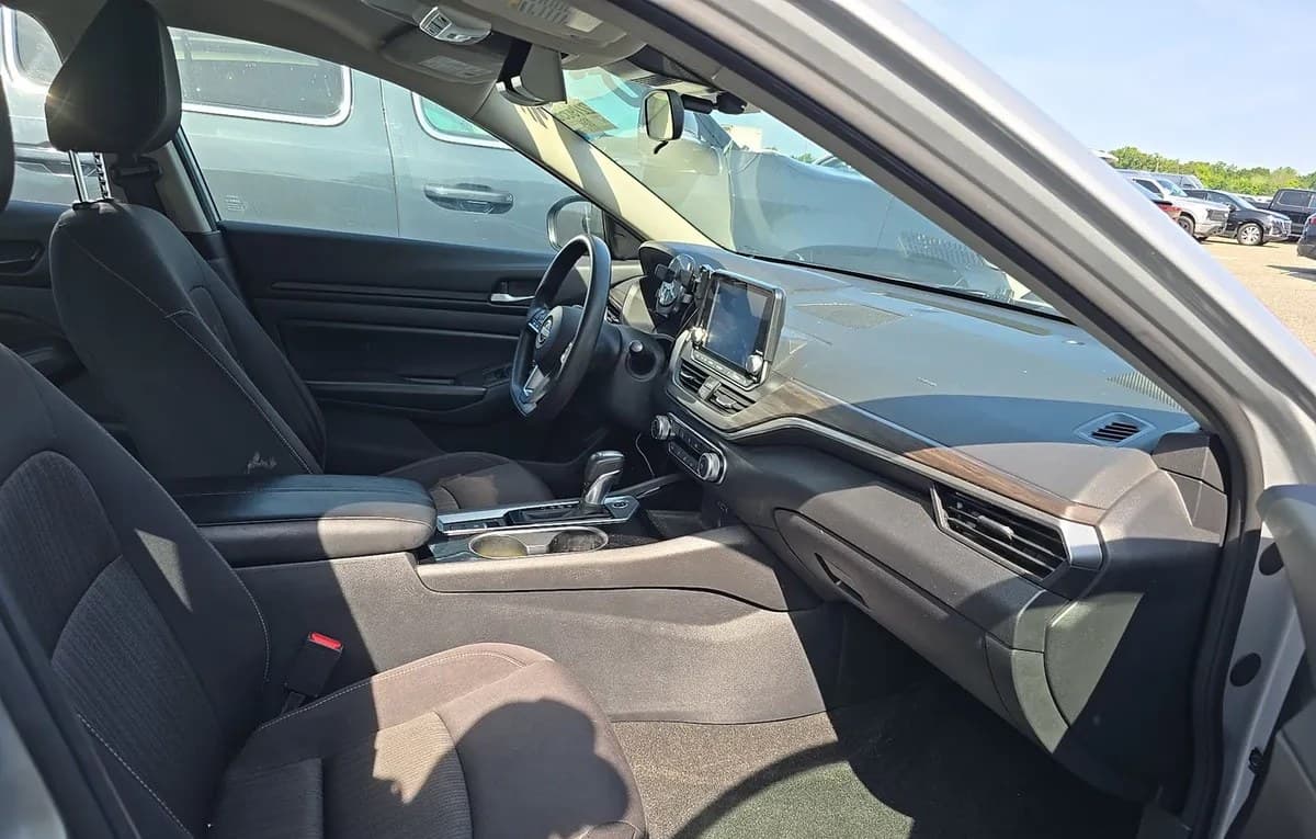 2024 NISSAN ALTIMA SV 5