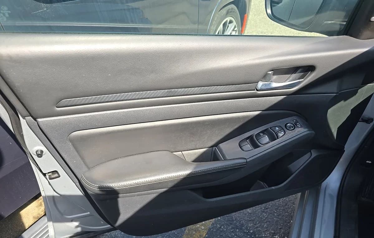 2024 NISSAN ALTIMA SV 6