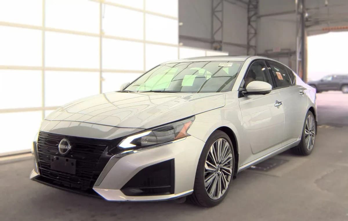 2023 NISSAN ALTIMA SL 2