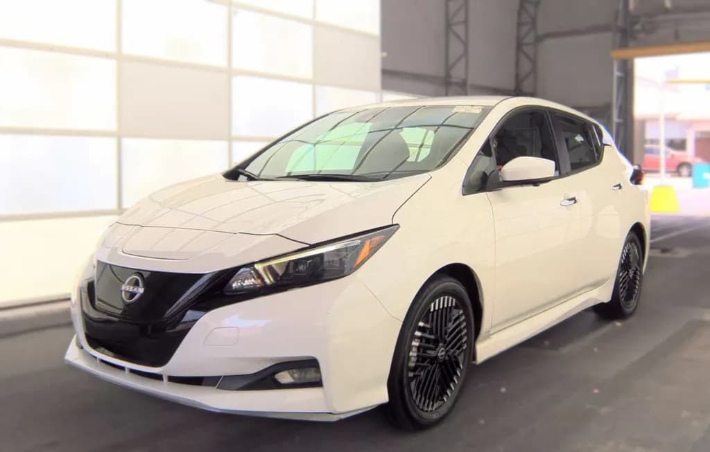 2023 NISSAN LEAF SV PLUS