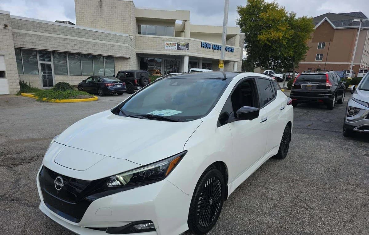 2025 NISSAN LEAF SV PLUS 2
